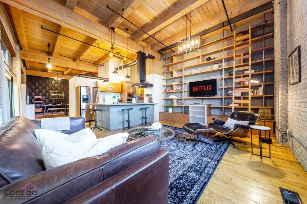 Historic Jd Loft, Near Ice District, Rogers Place, Ug Parking Edmonton Esterno foto